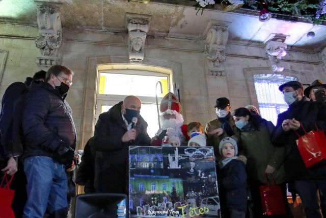 Retour en photos sur la Parade de Saint-Nicolas et le lancement des illuminations de Noël ...